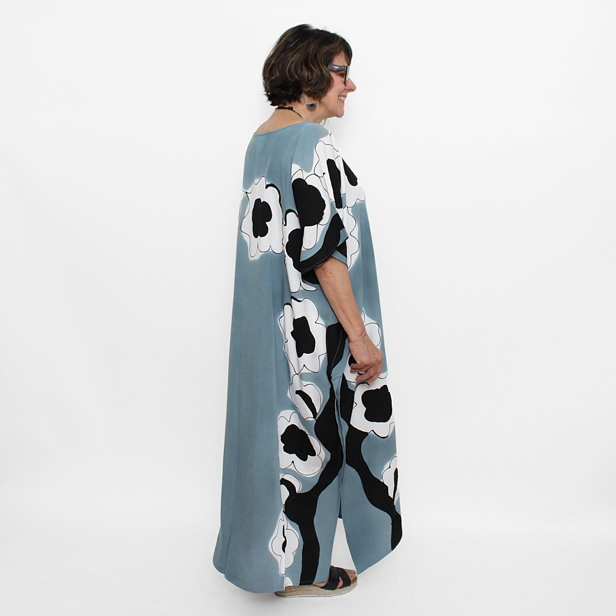 Black and Gray Flower Kaftan