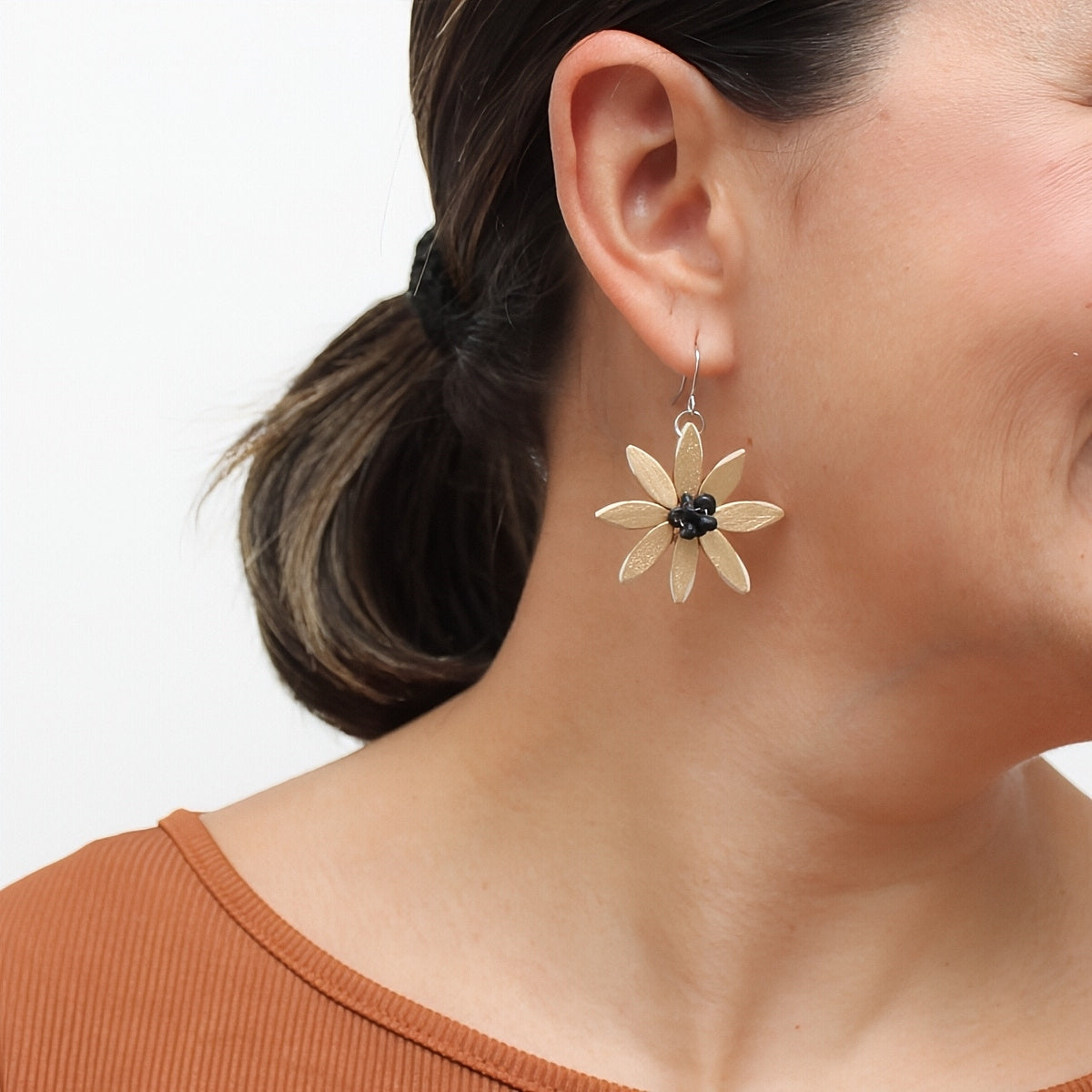 Gold Amaya Flower Earrings