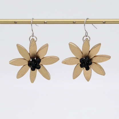 Gold Amaya Flower Earrings