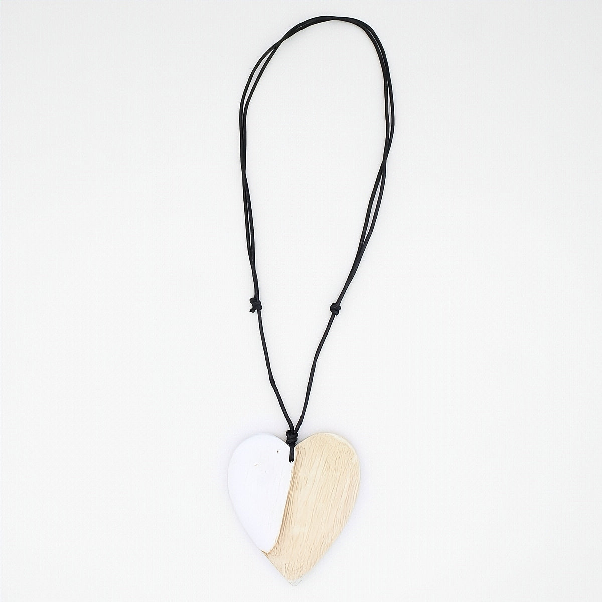 White Gabi Heart Wood Necklace