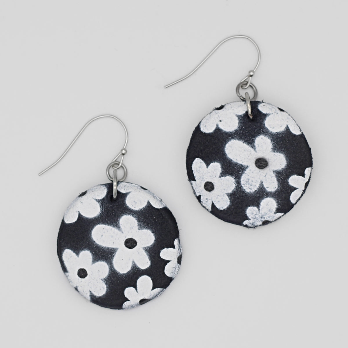 Paquerette Black and White Earrings