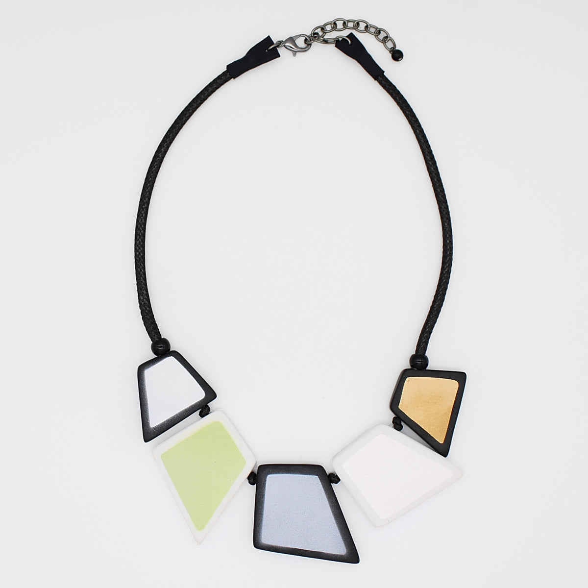 Bold Stori Statement Necklace Black - Short