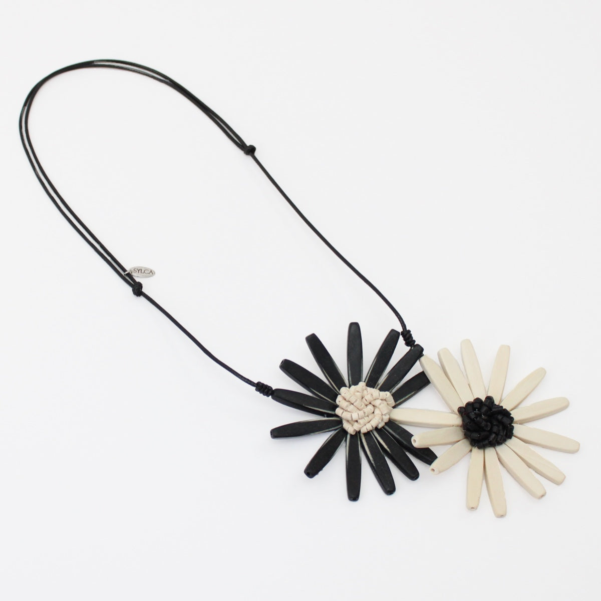 black and white big flowers wooden necklace 