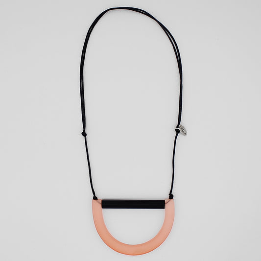 Geometric Kia Necklace Peach